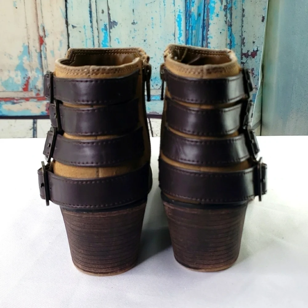 Coach and‎ Four Ivory Buckle Strap Ankle Boots